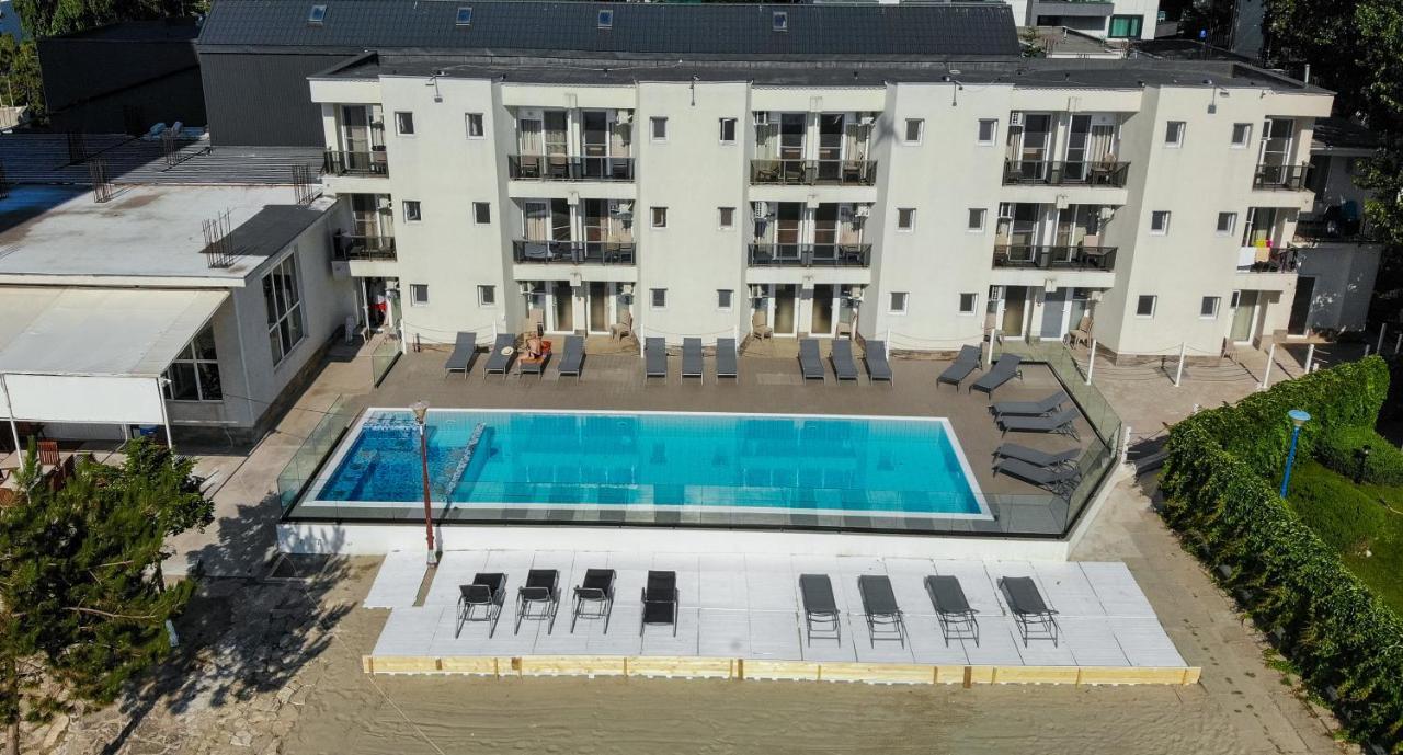 Jijo'S Hotel ママイア エクステリア 写真